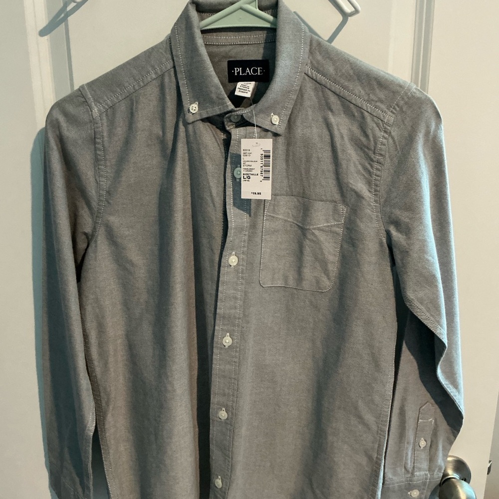 NEW - The Children's Place Boy’s Gray Button-Down Shirt.